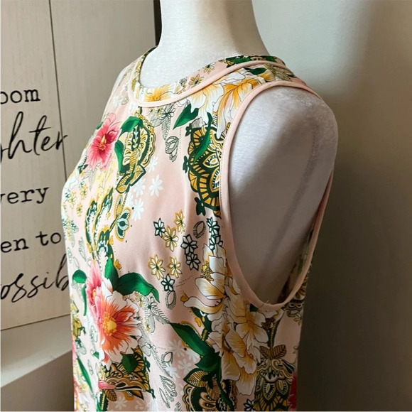 Carmen Marc Valvo Pink Floral Mixed Media Sleeveless Blouse - size Small - Picture 6 of 10